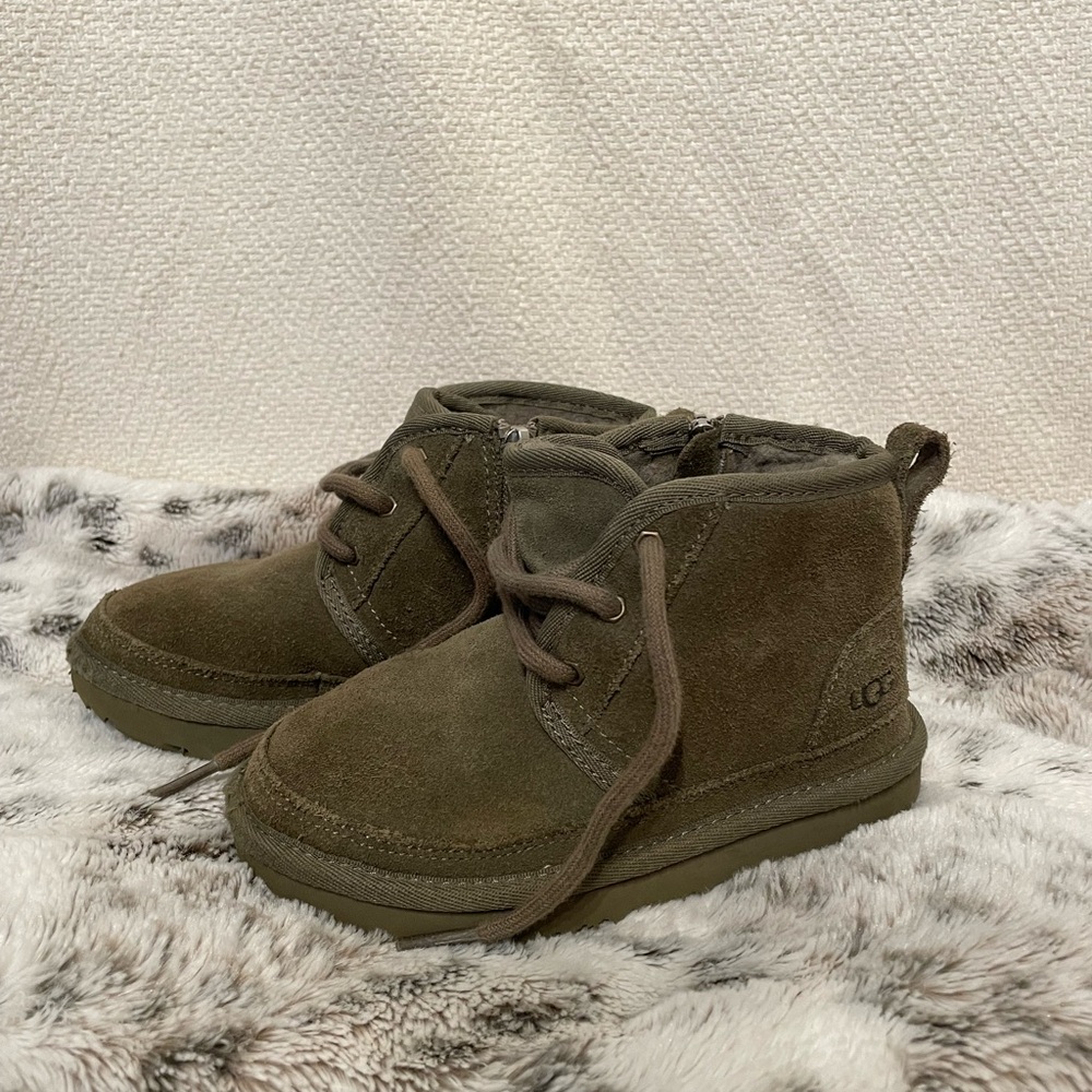 UGG Kids Neumell II Boots